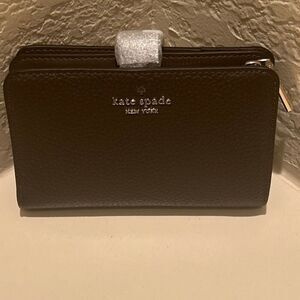 Kate Spade Lena Compact Bifold Wallet Hot Fudge Brown Leather Zip Pocket NWT